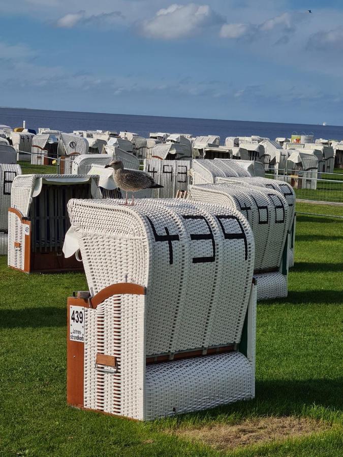 Ferienhaus Nordseeglueck Im Ferienpark Berumbur Bagian luar foto