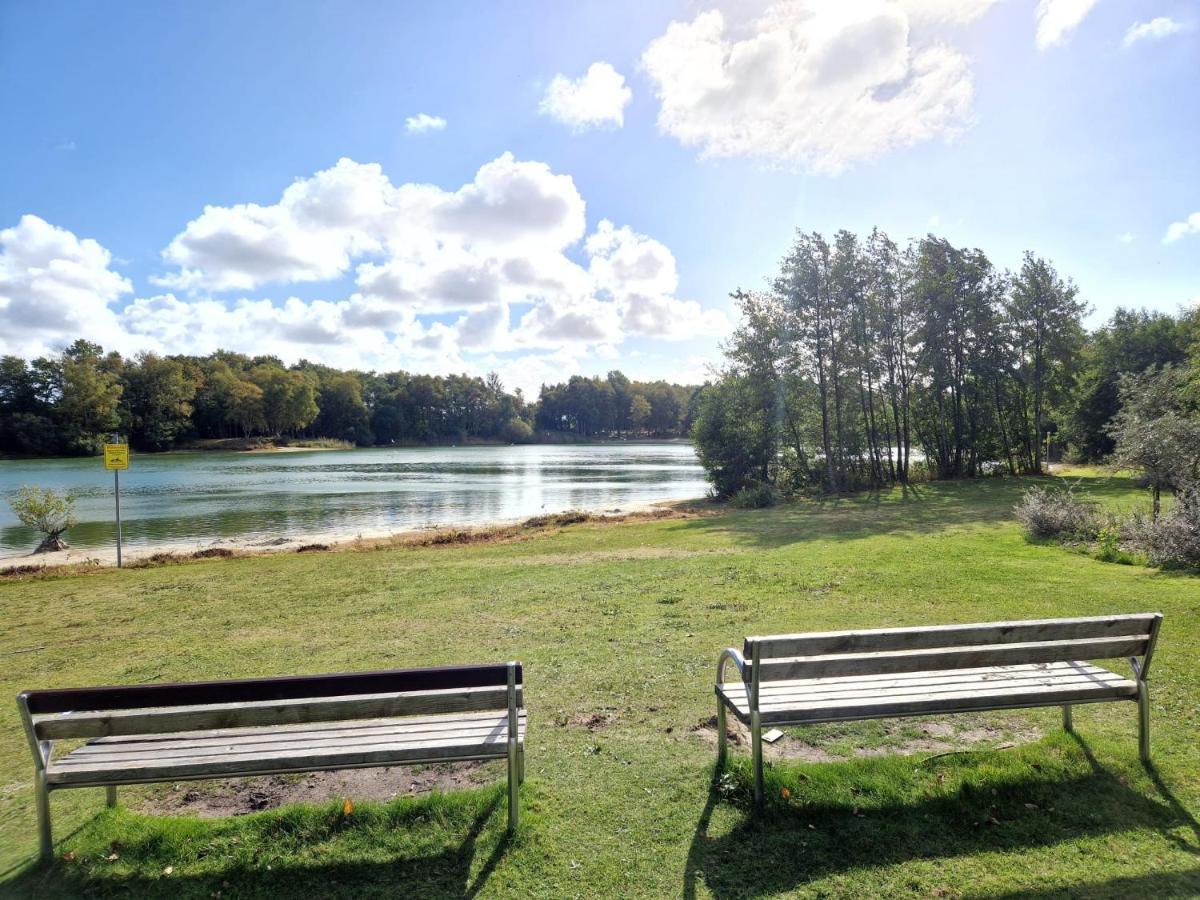Ferienhaus Nordseeglueck Im Ferienpark Berumbur Bagian luar foto