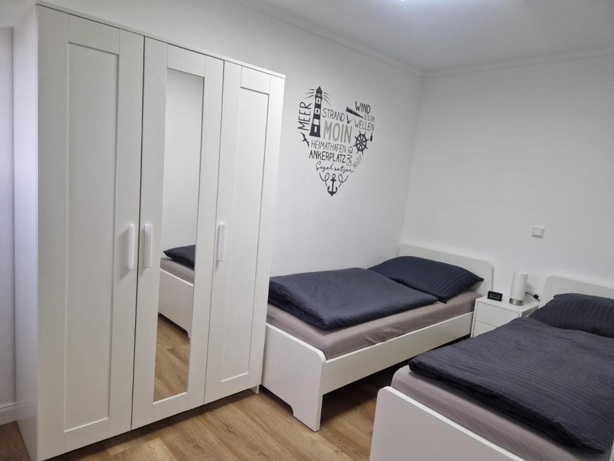 Ferienhaus Nordseeglueck Im Ferienpark Berumbur Bagian luar foto