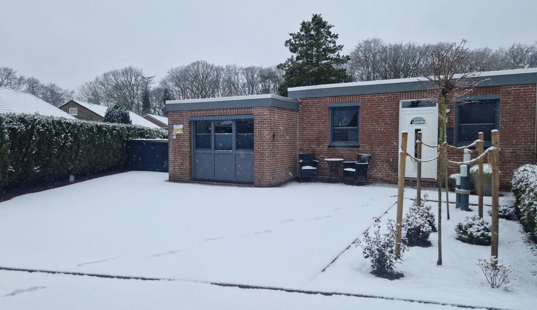 Ferienhaus Nordseeglueck Im Ferienpark Berumbur Bagian luar foto